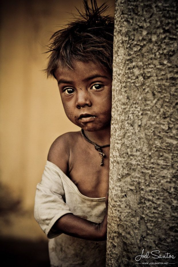 اطفال حزينة معبرة عن الفقر, kids